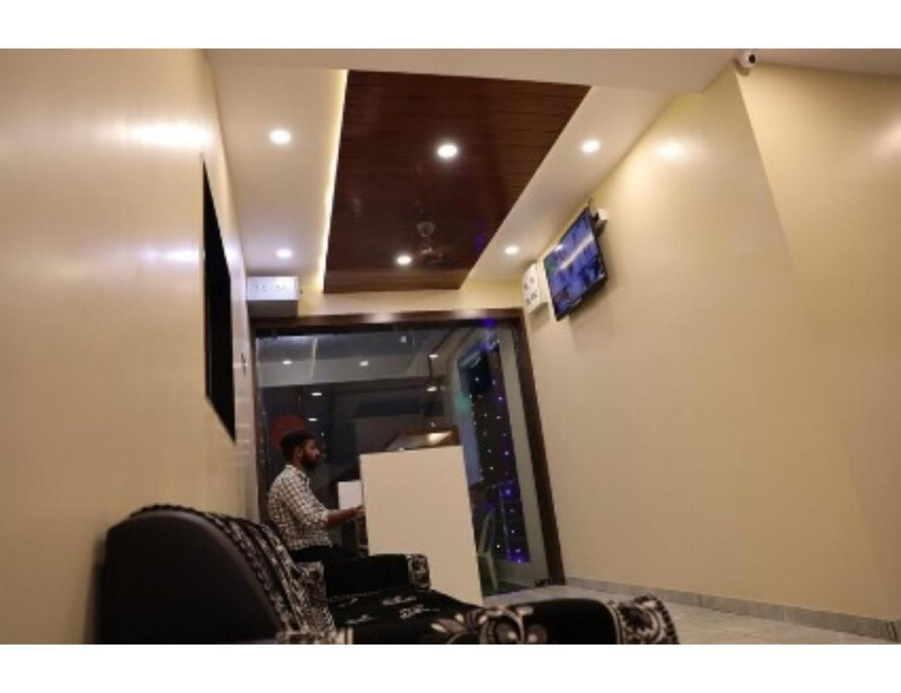 Hotel The Pill, Bhavnagar Εξωτερικό φωτογραφία