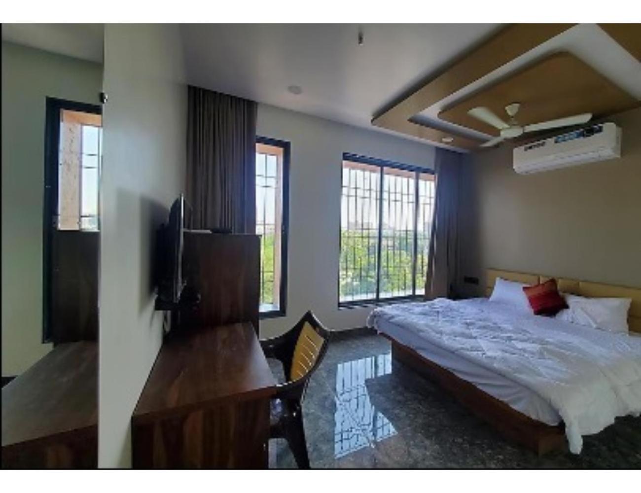 Hotel The Pill, Bhavnagar Εξωτερικό φωτογραφία
